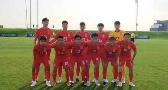 李少红吴刚等寄语青年演员 2026-04-25 4月24日，第十六届北京国际电影节BE SEEN“光幕计划”2026年度面孔产业荣誉暨结营汇报展演在京圆满落幕。