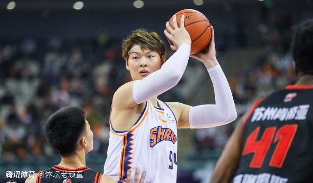 剧集讲述了一个不再相信爱情但仍然想要谈恋爱的女人，与一个认为恋爱很棘手却很想搞暧昧的男人，二人之间超现实主义题材的浪漫爱情故事。