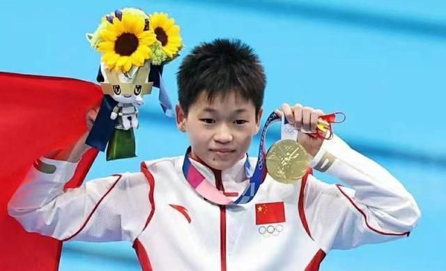 大方认爱卡哥：是的，我们订婚了 锦绣开年！
