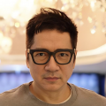 《司藤》首曝预告 景甜旗袍造型风情万种 2020-11-12 11月11日，电视剧《司藤》发布“梦启”版预告，景甜剧中旗袍造型公开，清冷不羁的气质，孤傲果决的气场，在漫不经心中释放凛冽寒意。