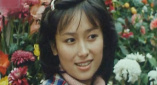 在此之前，有媒体还拍到卷福及其家人现身撒丁岛度假，乘游艇享受海风。